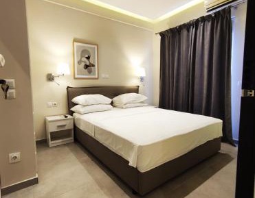 Classic One-Bedroom Apartment with King Bed