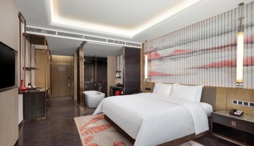 Standard King Room