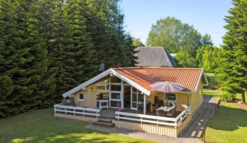 Three-Bedroom Vacation Home 