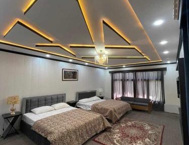 Deluxe Family Suite
