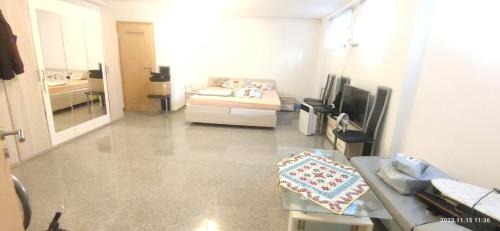 Double or Twin Room with Private Bathroom