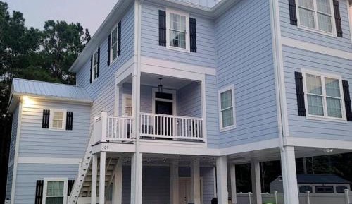 Six-Bedroom House