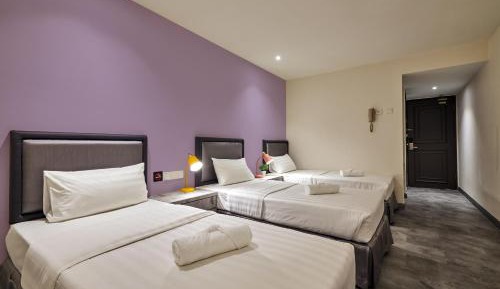 Triple Room with City View