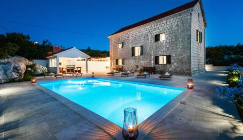 Villa with Private Pool