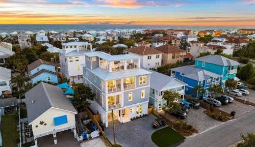 Nine-Bedroom Villa