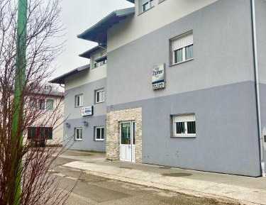 Mixed Dormitory Room