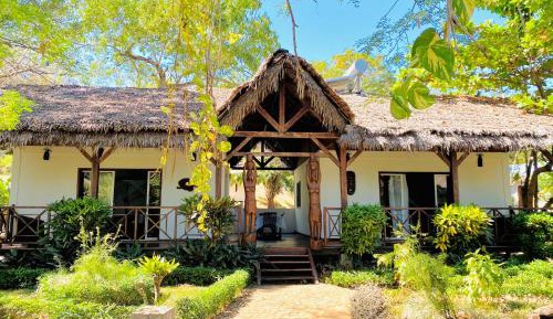 Bungalow with Patio