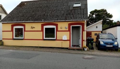 Double or Twin Room with Shared Bathroom