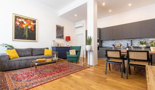 Two-Bedroom Deluxe Apartment