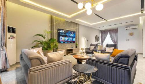 Four-Bedroom Holiday Home
