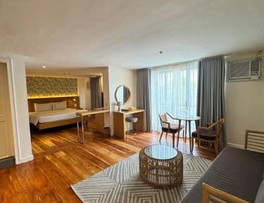 Executive Suite
