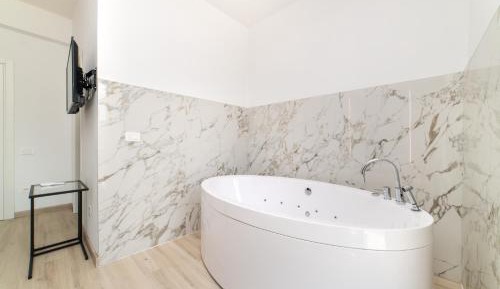 Deluxe Double Room with Bath