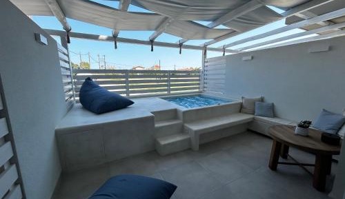 Suite with Private Pool