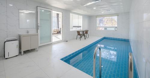 Double Room 2