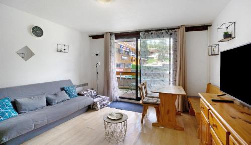 Superior One-Bedroom Apartment with Balcony