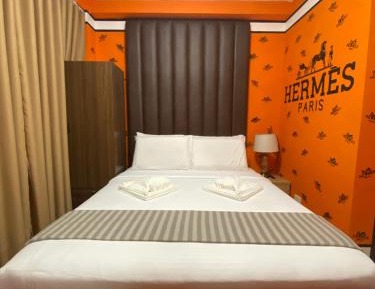 Deluxe Double Room (2 Adults + 1 Child)