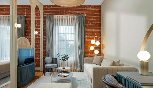 Suite with Garden View