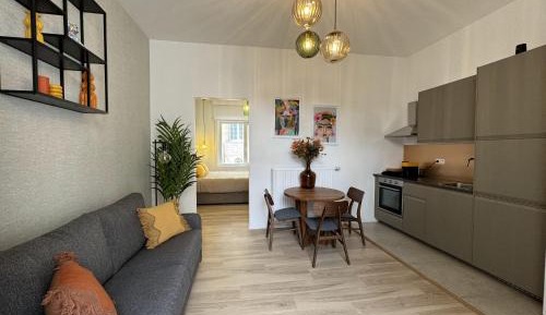 One-Bedroom Apartment
