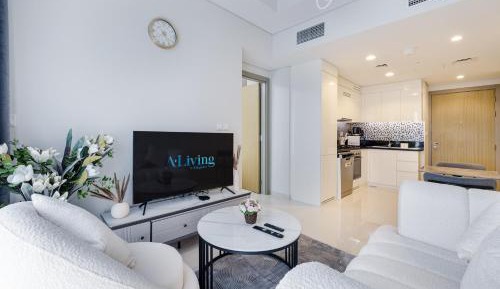 One-Bedroom Apartment with Balcony