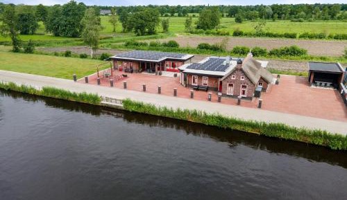 Five-Bedroom Holiday Home