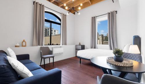 Quadruple Room with Shared Bathroom