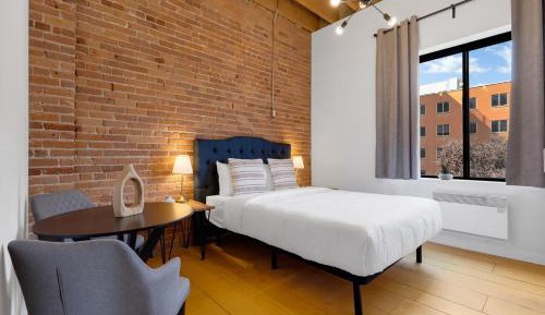 Queen Room with Shared Bathroom