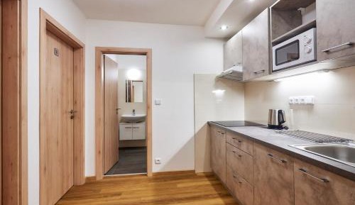 Twin Room with Shared Bathroom