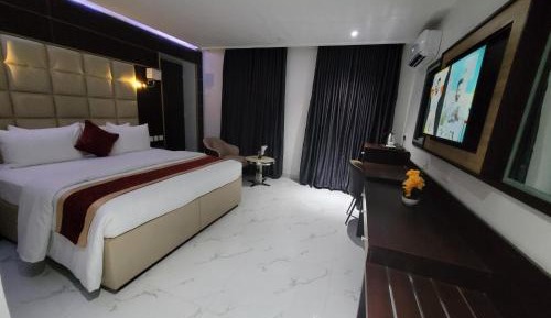 One-Bedroom Suite