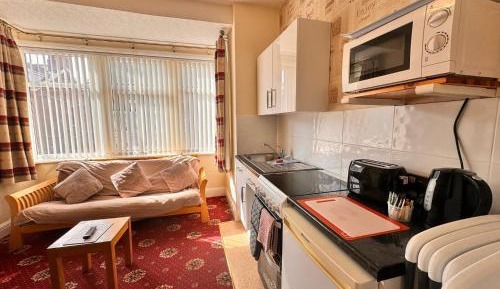 One-Bedroom Apartment with Garden View
