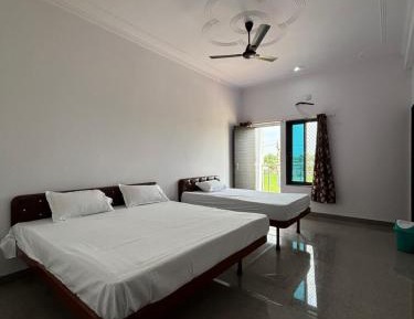 Triple Room with Balcony