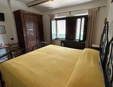 Triple Room with Pool View