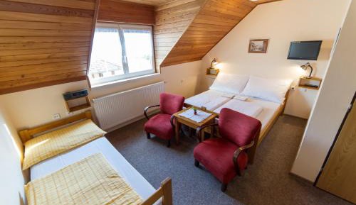 Triple Room