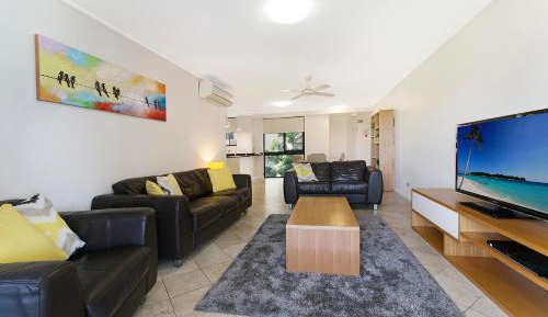 Three Bedroom Low Floor Partial Ocean View Apartment