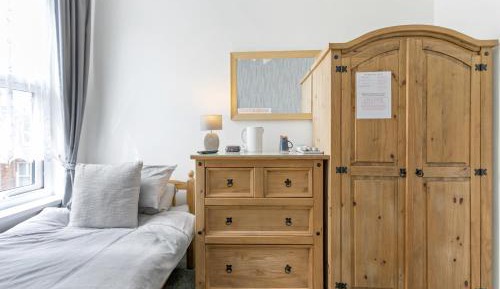 Single Room with Private Bathroom