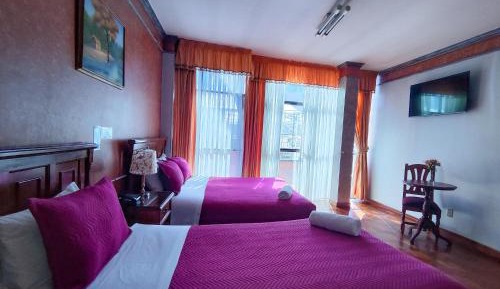 Deluxe Family Room