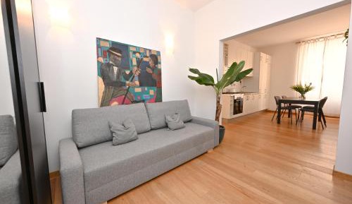 One-Bedroom Apartment