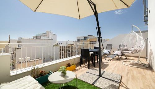 One-Bedroom Apartment with Terrace