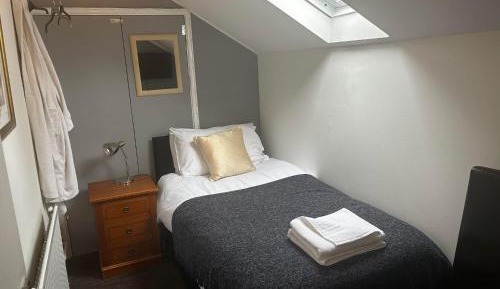 Single Room with Private Bathroom