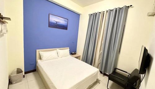 Standard Double Room with Shared Bathroom