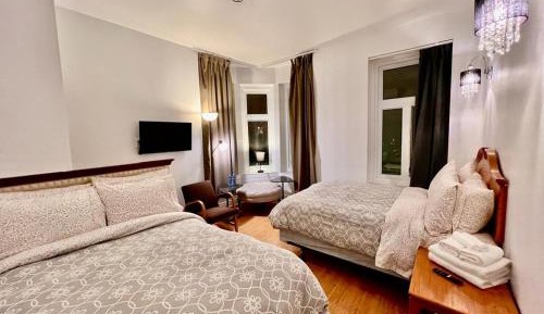 Double or Twin Room with Private Bathroom