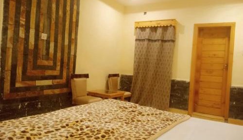 Queen Room