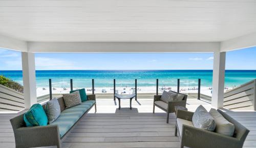 Four-Bedroom Holiday Home