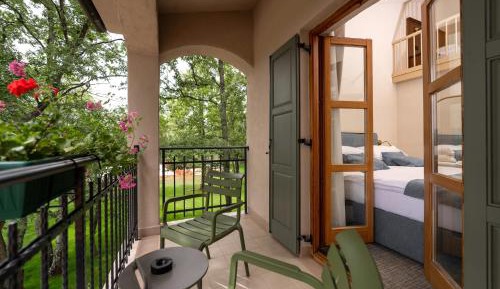 Premium Triple Room