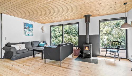 Three-Bedroom Holiday Home 