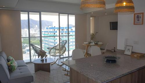 Two-Bedroom Deluxe Apartment with Balcony