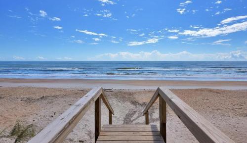 Nine-Bedroom Holiday Home