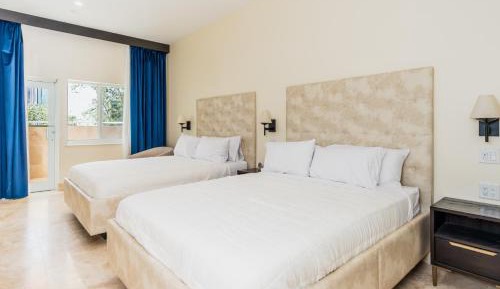 Deluxe Queen Room with Two Queen Beds