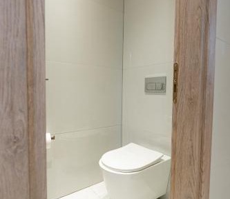 Deluxe Double Room (2 Adults + 1 Child)