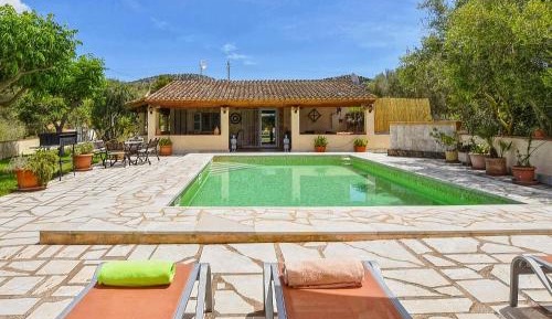 Three-Bedroom Holiday Home 