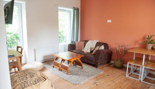 Two-Bedroom Deluxe Apartment